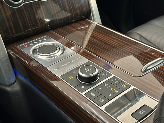 Land Rover Range Rover 15 of 19