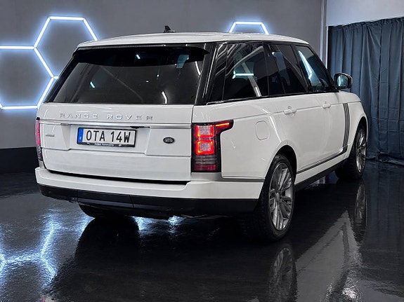 Land Rover Range Rover 4 of 19