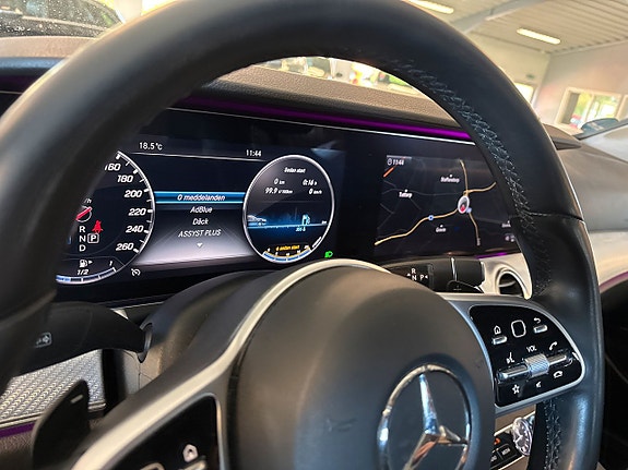 Mercedes-Benz E200 d 7 of 9