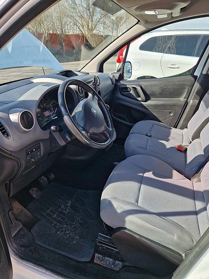 Peugeot Partner 6 of 10