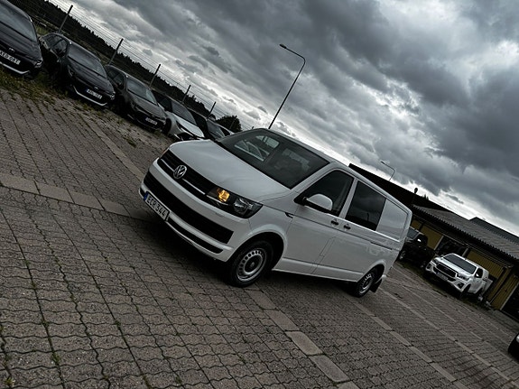 Volkswagen Transporter 22 of 24