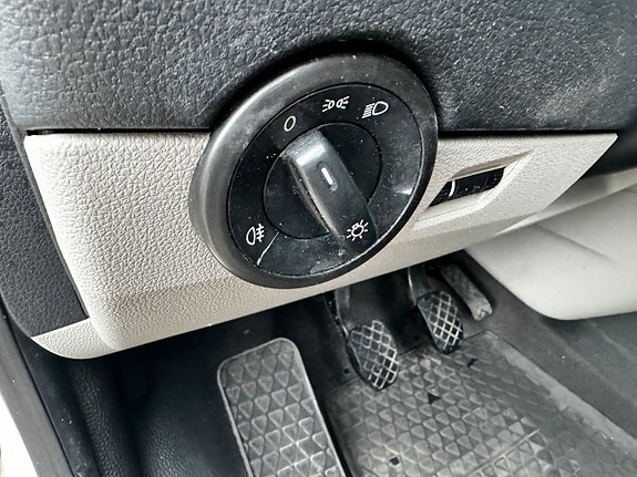 Volkswagen Transporter 16 of 24