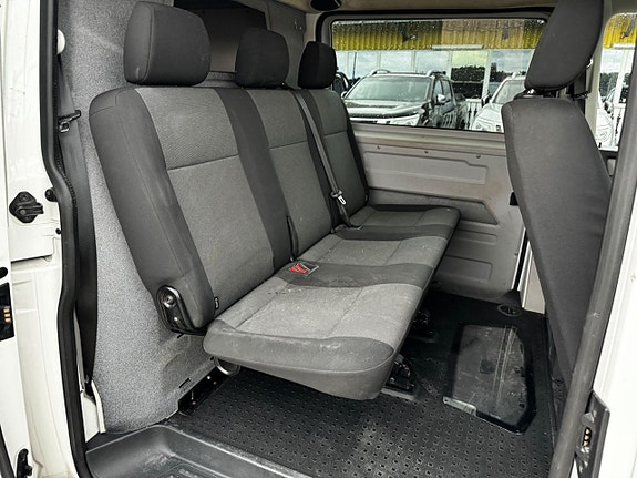 Volkswagen Transporter 10 of 24