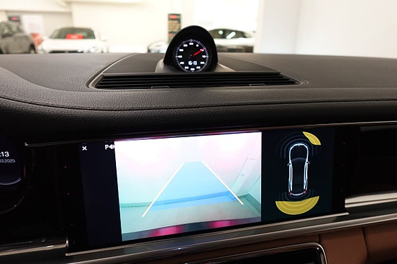Porsche Panamera 4S 12 of 22