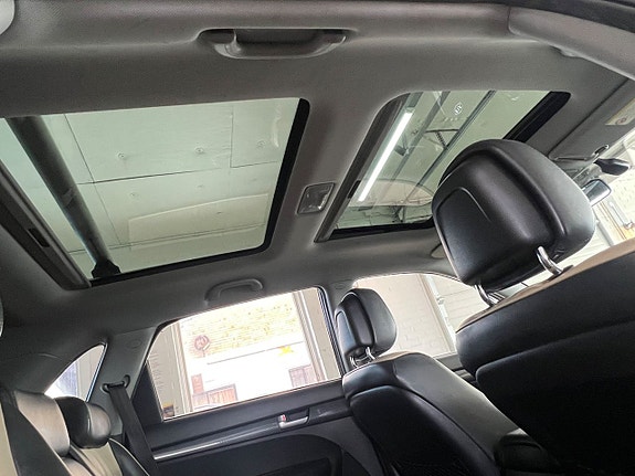 Kia Sorento 13 of 16