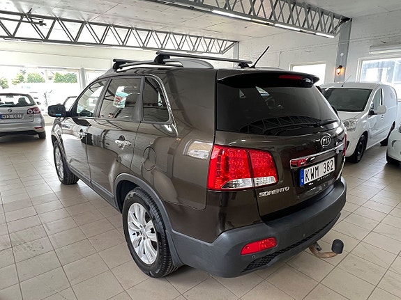 Kia Sorento 5 of 16