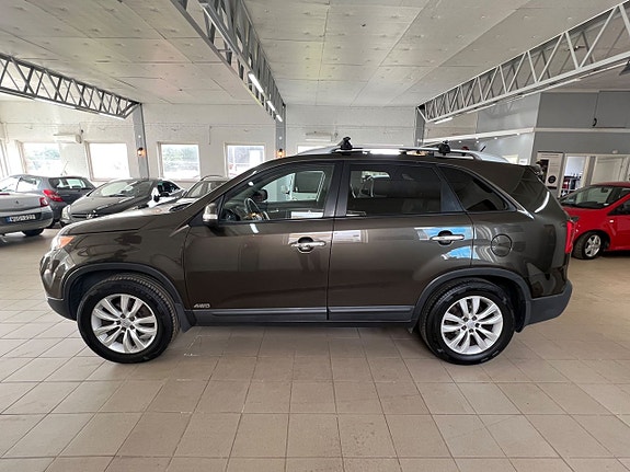 Kia Sorento 4 of 16