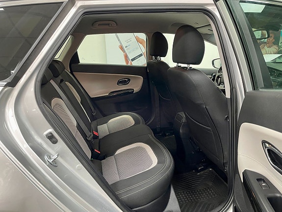 Kia Ceed 13 of 19