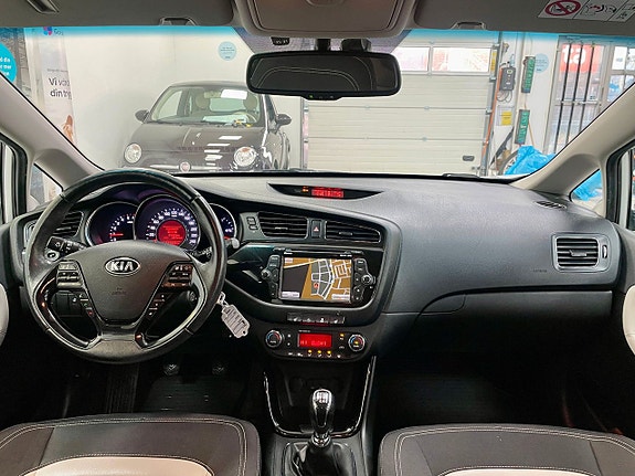 Kia Ceed 10 of 19