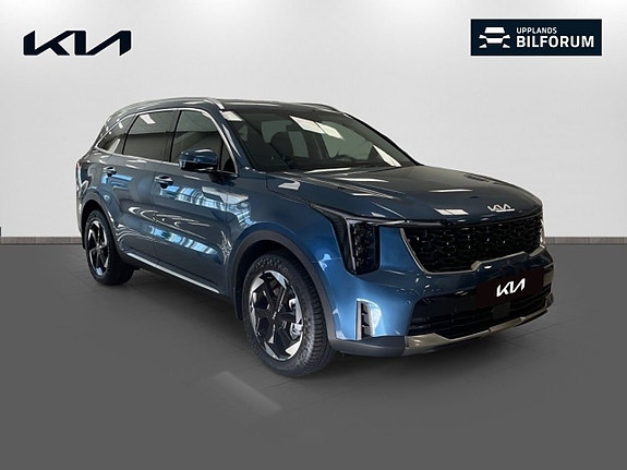 Kia Sorento 3 of 18