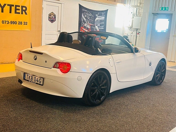 BMW Z4 6 of 18