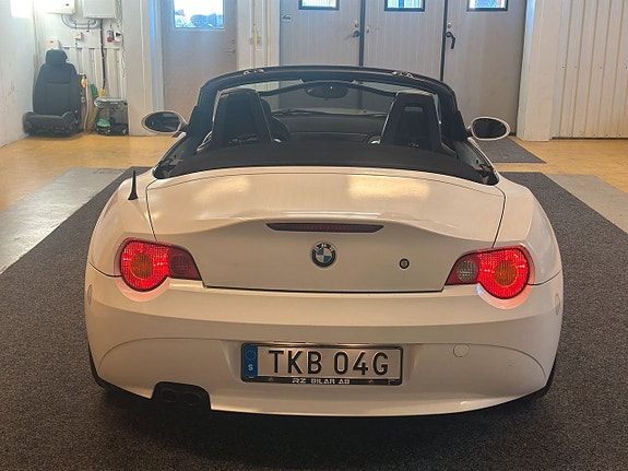 BMW Z4 7 of 18