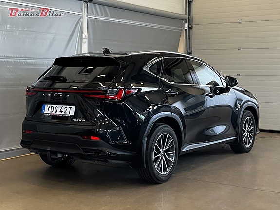 Lexus NX450h 5 of 5