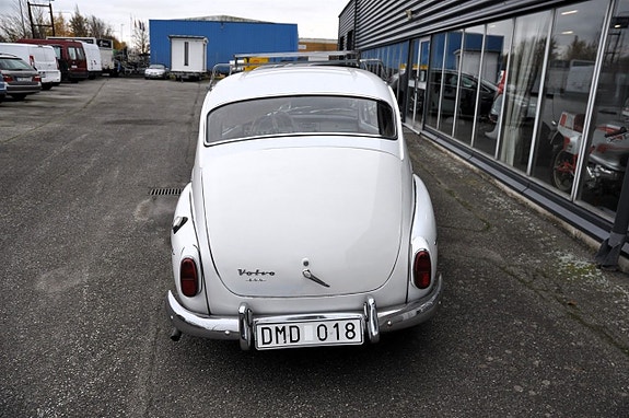 Volvo PV 5 of 12