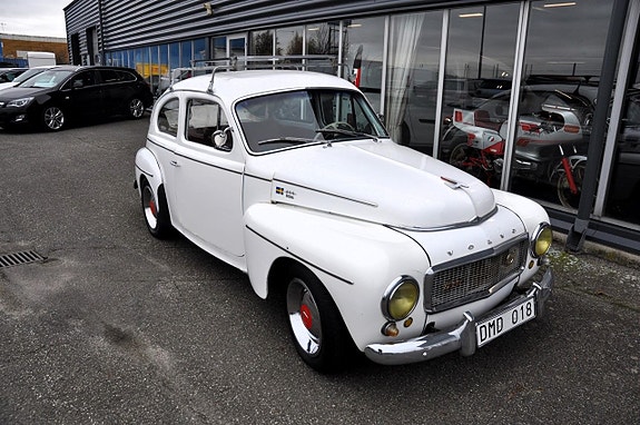 Volvo PV 6 of 12