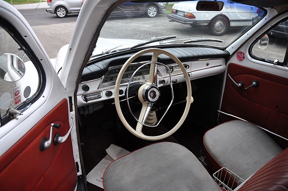 Volvo PV 10 of 12