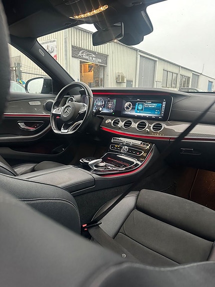 Mercedes-Benz E220 d 17 of 17