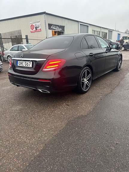 Mercedes-Benz E220 d 13 of 17