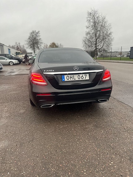 Mercedes-Benz E220 d 12 of 17