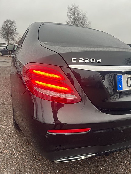 Mercedes-Benz E220 d 15 of 17