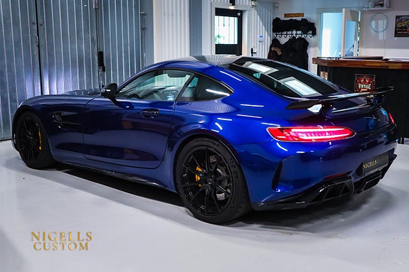 Mercedes-Benz AMG GT R 3 of 5