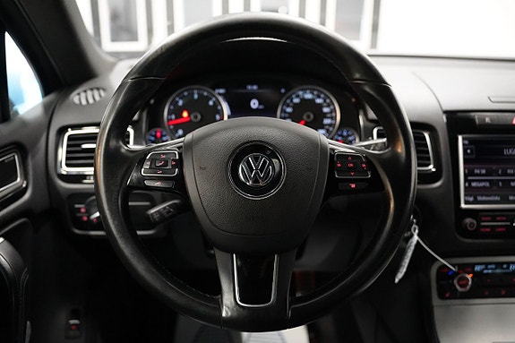 Volkswagen Touareg 12 of 25