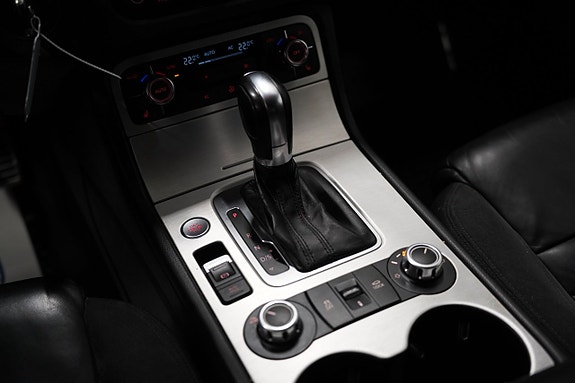 Volkswagen Touareg 14 of 25