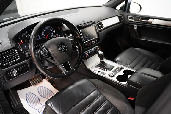 Volkswagen Touareg 5 of 5