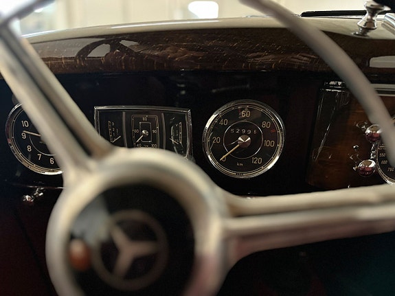 Mercedes-Benz 170 20 of 22