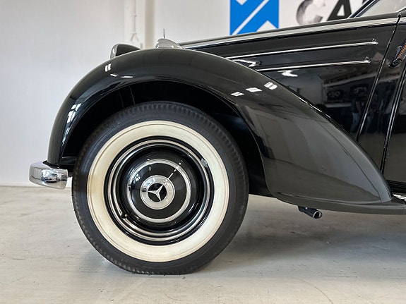 Mercedes-Benz 170 2 of 5