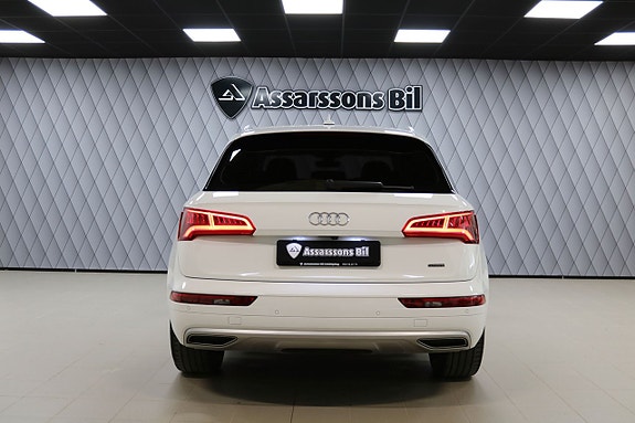 Audi Q5 3 of 5