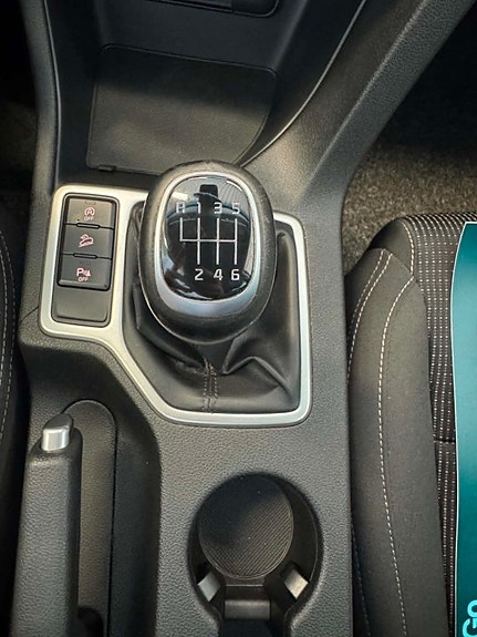 Kia Sportage 23 of 28