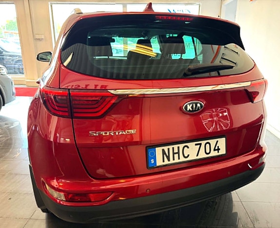 Kia Sportage 10 of 28
