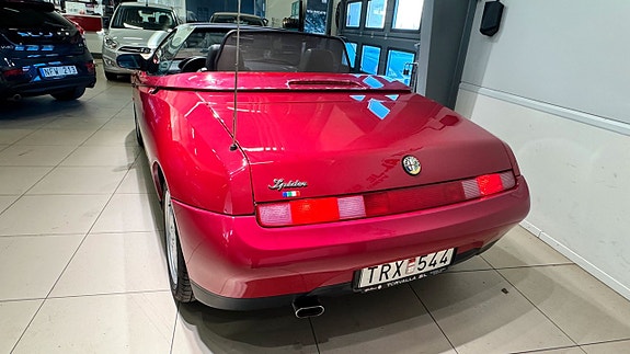 Alfa Romeo Spider 11 of 29