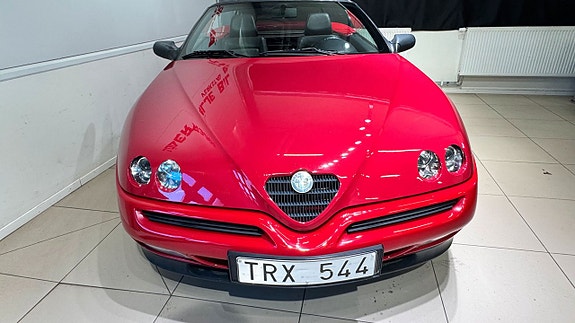 Alfa Romeo Spider 7 of 29