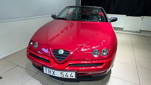 Alfa Romeo Spider 6 of 29