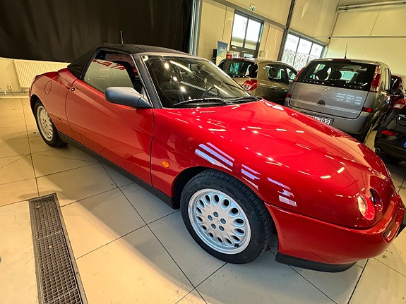 Alfa Romeo Spider 19 of 29