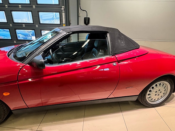 Alfa Romeo Spider 16 of 29