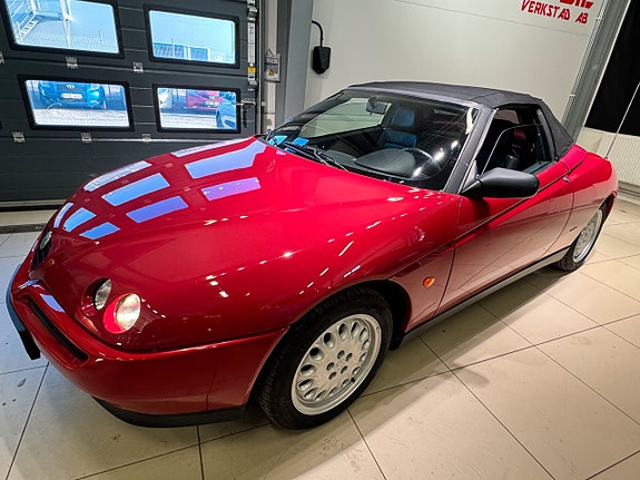 Alfa Romeo Spider 15 of 29