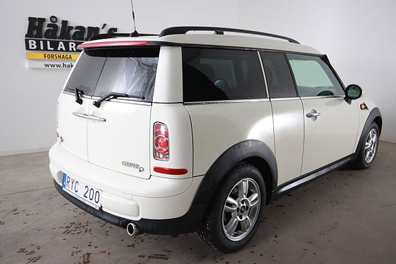 MINI Clubman Cooper 2 of 3