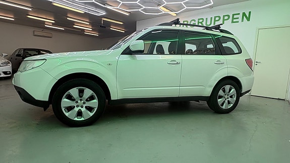 Subaru Forester 7 of 19