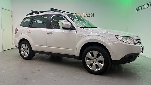 Subaru Forester 3 of 5