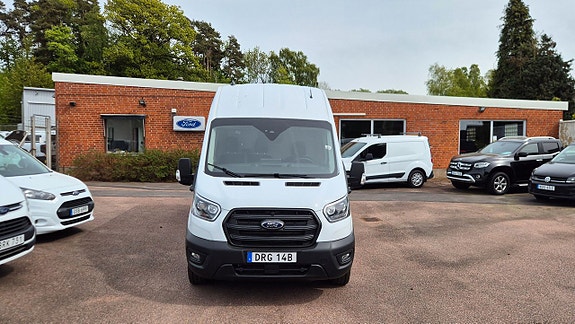 Ford Transit 9 of 18