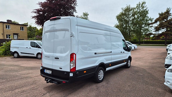 Ford Transit 7 of 18