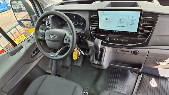 Ford Transit 18 of 18