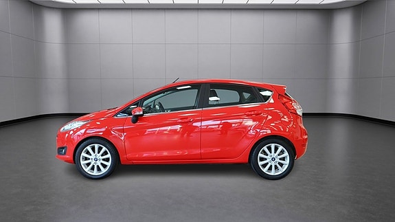 Ford Fiesta 2 of 5