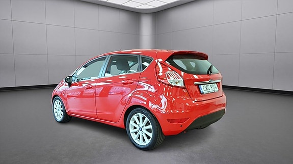 Ford Fiesta 3 of 5