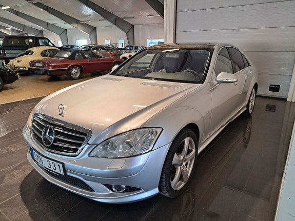 Mercedes-Benz S500 5 of 5