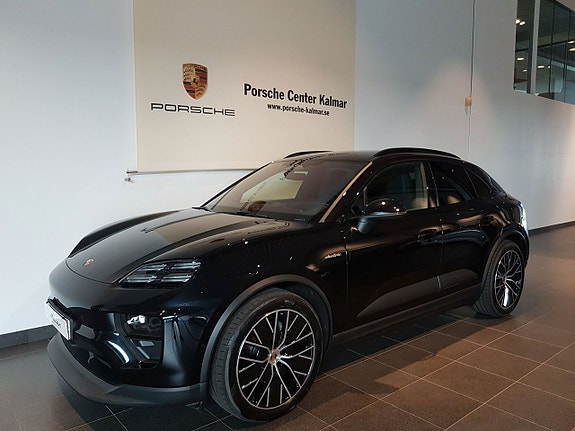 Porsche Macan 4 2 of 5