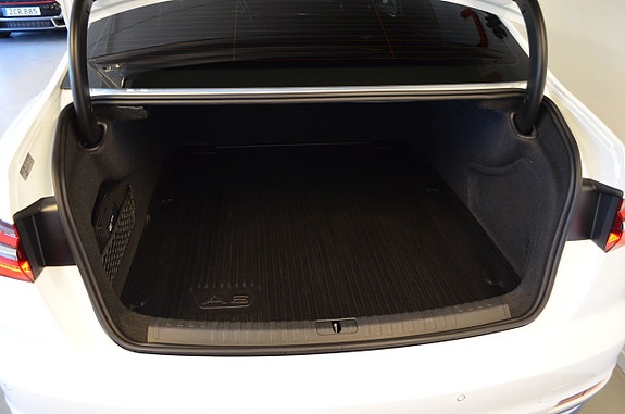 Audi A6 6 of 24